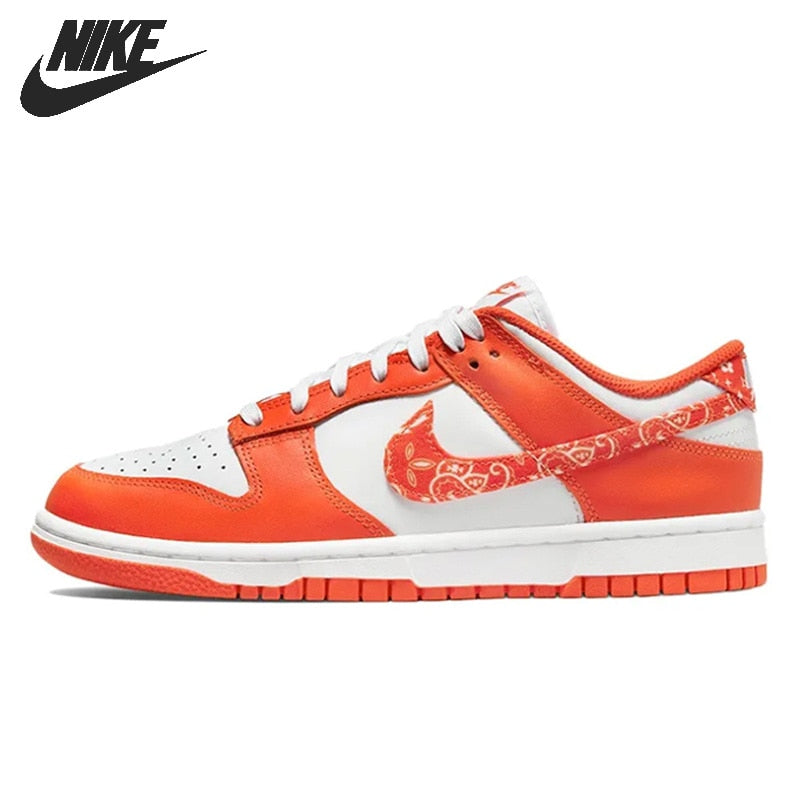 Nike SB Dunk Ess